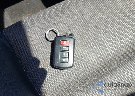 2017 Toyota Corolla Se из США, поврежденный, VIN 5YFBURHE5HP628817